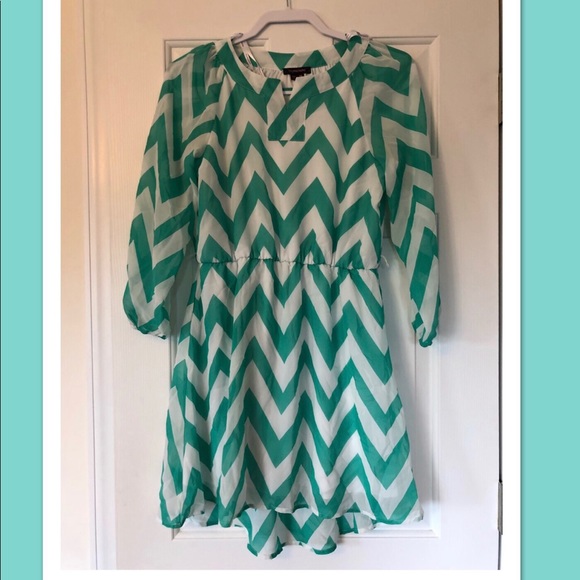 My Michelle Other - Chevron girls dress 👗.                (K46)